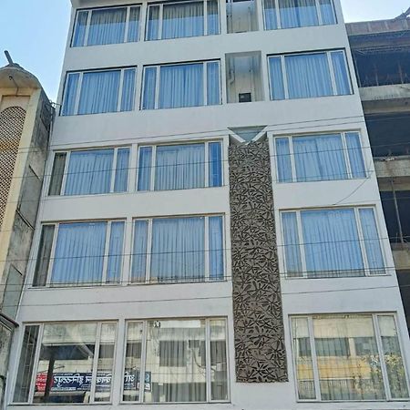 Hotel Ramniwas Jalgaon Экстерьер фото