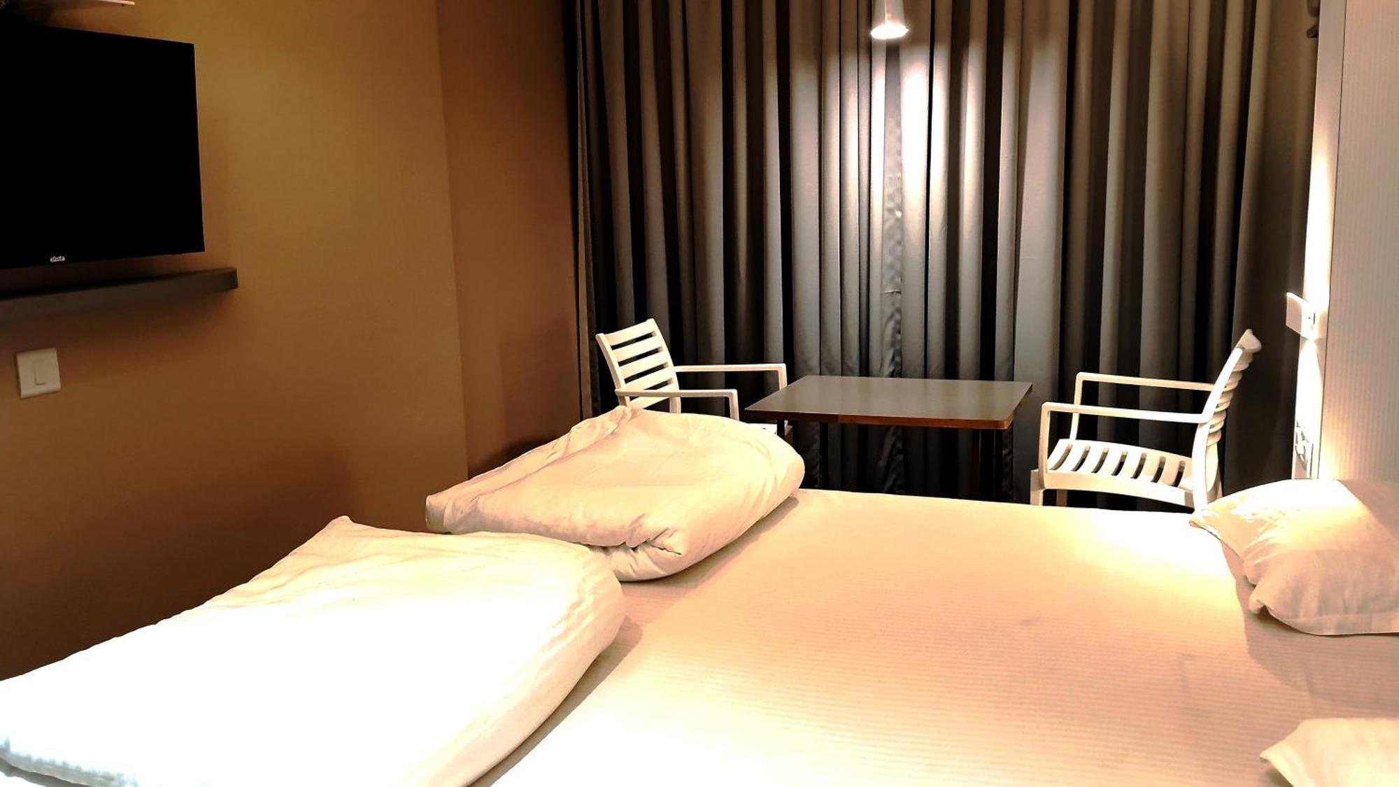 Hotel Ramniwas Jalgaon Экстерьер фото